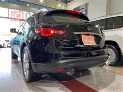 انفنتي QX70
